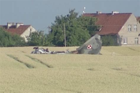 Katastrofa wojskowego MiG 29 pod Pasłękiem Pilot myśliwca nie przeżył