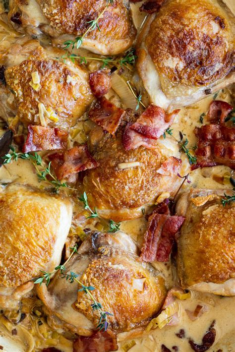 One Pan Creamy Chicken With Bacon And Leeks Simply Delicious