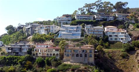 See inside Warren Buffett's Laguna Beach house on sale for $11 million