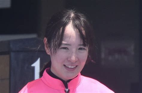 藤田菜七子が函館で初勝利 1番人気サンマルブーケで逃げ切りv 「勝つことができてうれしいです」【函館3r】（東スポ競馬）｜dメニューニュース