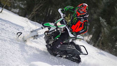 2017 Arctic Cat SVX 450 Preview Snowmobile