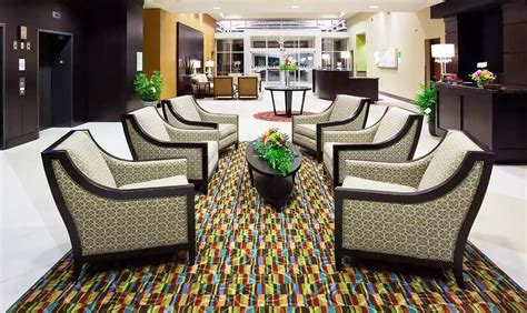 13 Best Hotels in Oshkosh, WI for 2024 (Top-Rated Stays!)