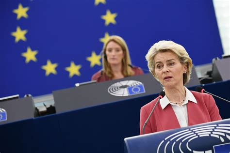 El Cercle D Economia Galardona Ursula Von Der Leyen Con El Premio A La