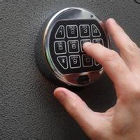 how to open master lock 4 digit combination