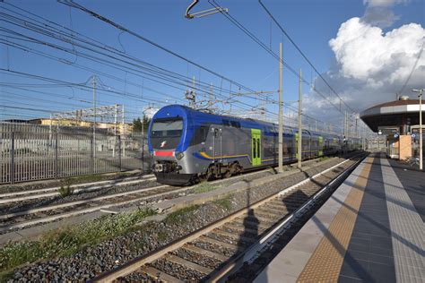 Trenitalia Napoli Gianturco Italy Toma Bacic Flickr