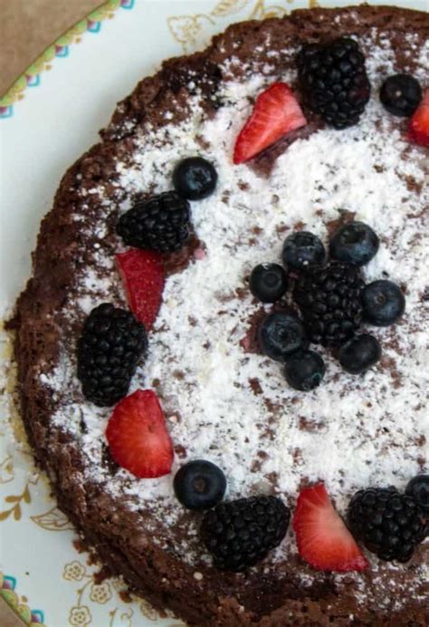 Healthier Flourless Chocolate Cake Everyday Eileen