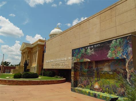 New mural unveiled at Oklahoma Territorial Museum – Guthrie News Page