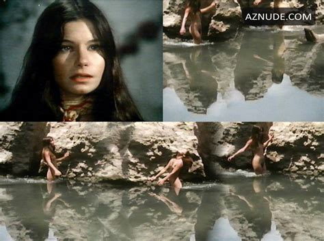 MARIANA LOBO Nude AZNude