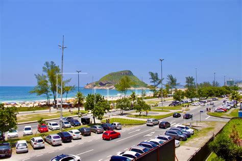 Apartamento na Avenida Lúcio Costa 17296 Recreio Dos Bandeirantes em