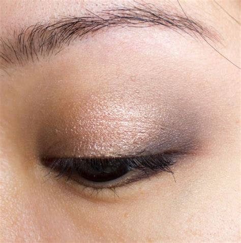 Make Up 105 1er Test De La Naked Smoky DUrban Decay Too Faced