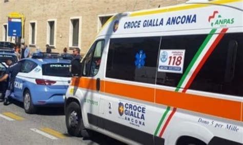 Choc Anafilattico Sul Treno Bimbo Di Anni Soccorso In Stazione Ad Ancona