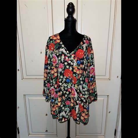 Rose Olive Tops Rose And Olive 34 Sleeve Blouse Bright Floral