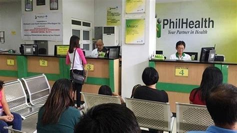 Health Secretary Urges Pres Marcos To Suspend 2024 PhilHealth Premium