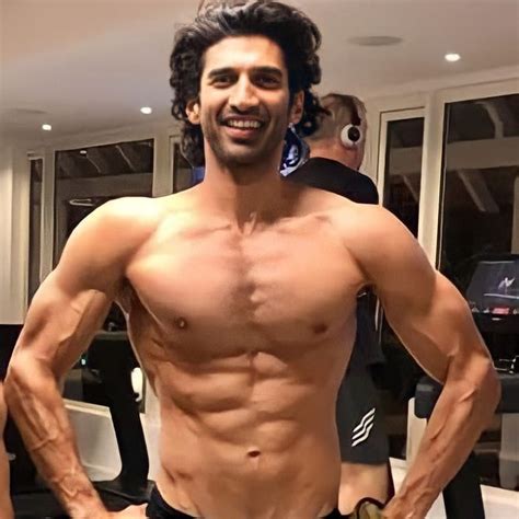 Shirtless Bollywood Men Aditya Roy Kapur Shirtless At The Gym Ripped Bollywood Hottie Damn