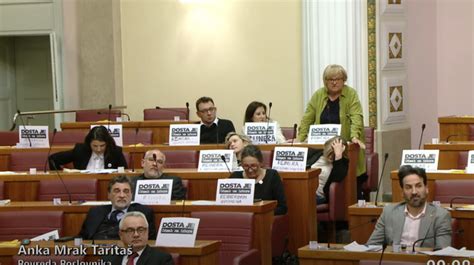 Vi E Od Sati Raspravljali Su O Svom Raspu Tanju Ovako Je U Saboru