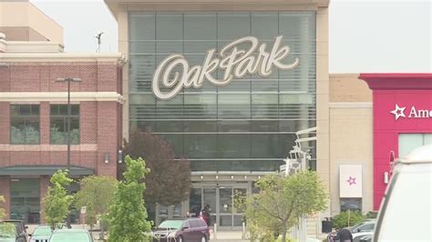 Owner of Oak Park Mall files for Chapter 11 bankruptcy protection | FOX 4 Kansas City WDAF-TV ...