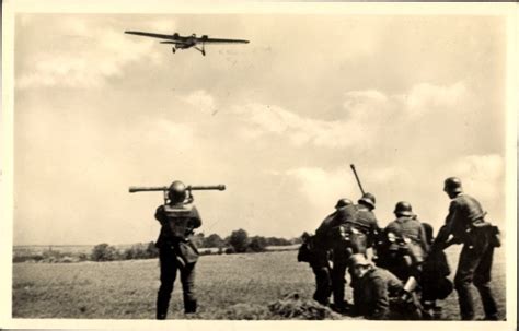 Ansichtskarte Postkarte Deutsche Soldaten Am Flugabwehr Akpool De