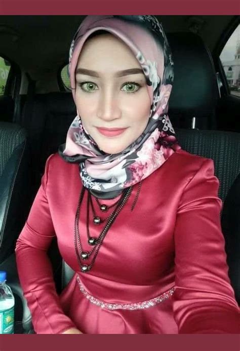 Pin By Binsalam On Hijab Cantik In 2020 Hijab Fashion Fashion