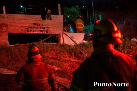 Se Incendia Recicladora Clandestina Y Pone En Riesgo 12 Perros Y Dos