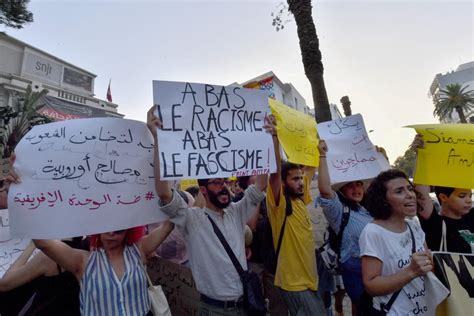 Tunisie Manifestation à Tunis En Soutien Aux Migrants Subsahariens