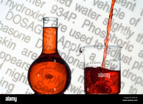 Large Beakers Hi Res Stock Photography And Images Alamy