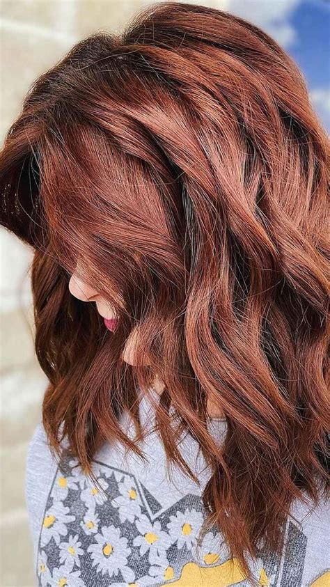 15 Trendiest Fall Haircuts For Women Over 60