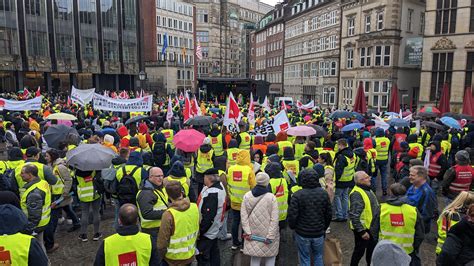 Montag droht ein Großstreik bei Bus und Bahn in Bremen und bundesweit