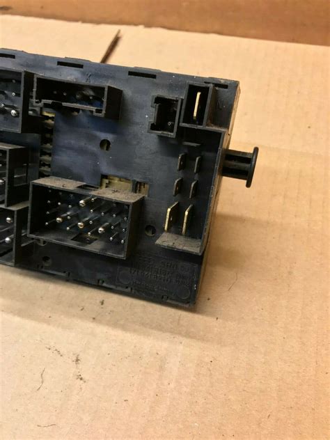 VW GOLF JETTA MK2 MK1 LATE TYPE CABRIO CE1 BLADE FUSEBOX 171941813D