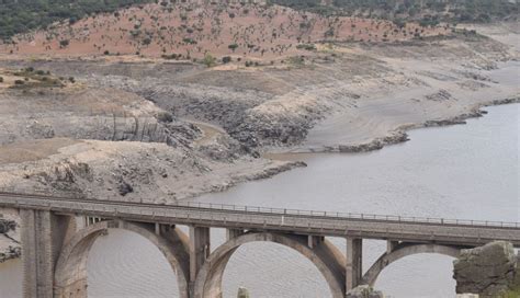 Los Embalses Del Duero Pierden Hect Metros Y Se Sit An Al De Su