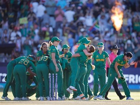 South Africa Beat England Womens In Exciting Match To Reach T20 World