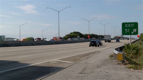 I 95 Northbound Lanes Blocked At Linton Boulevard In Delray Beach