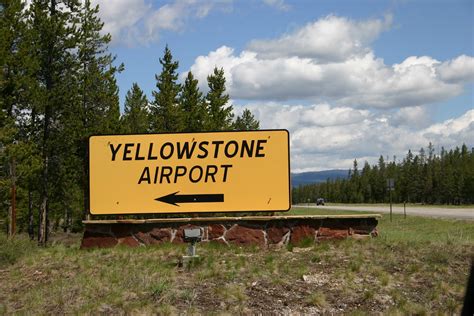 Yellowstone And More: WEST YELLOWSTONE'S AIRPORT