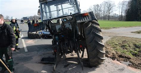 Rietberg Zwei Verletzte Bei Traktorunfall Nw De