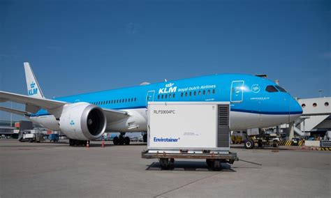 klm cargo  envirotainer collaborate  sustainable air transport
