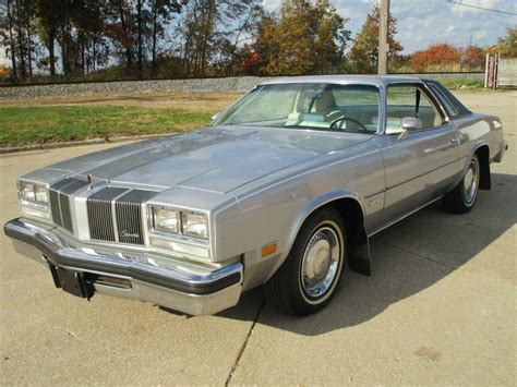 25k Original Miles 1976 Oldsmobile Cutlass Supreme Barn Finds