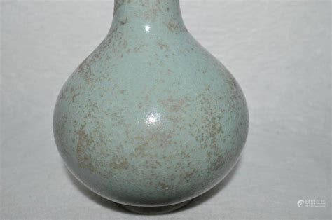 Bidlive Ru Kiln Porcelain Yuhuchun Vase