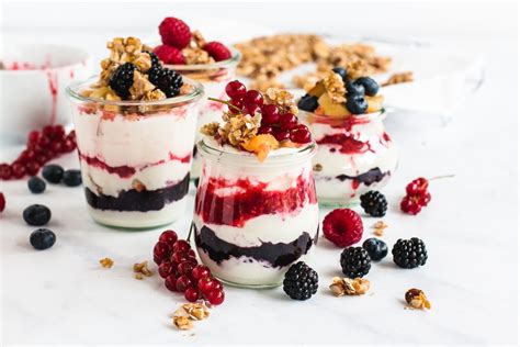 Einfaches Joghurt Frucht Dessert Im Glas Madame Dessert