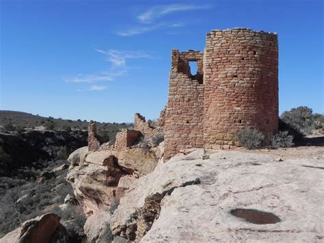 Hidden Cliff Dwellings Of Colorado's McElmo | TouristSecrets