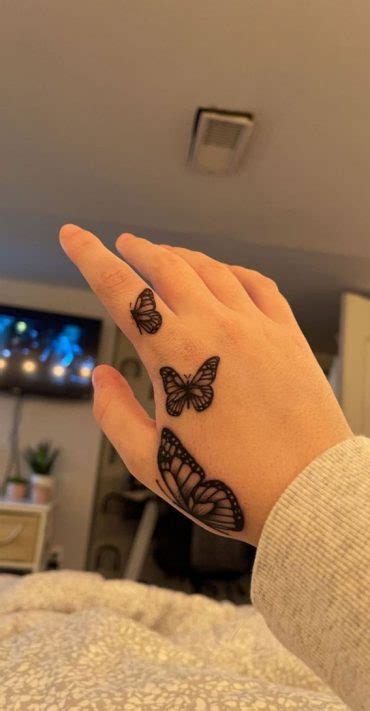 25 Mesmerizing Henna Designs Three Butterflies On Hand I Take You