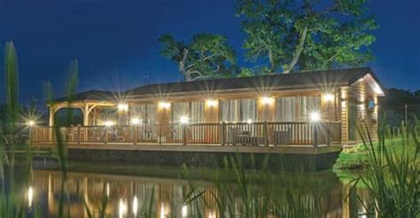 Stylish Contemporary Luxury Lodge With Fishing In Lincolnshire England