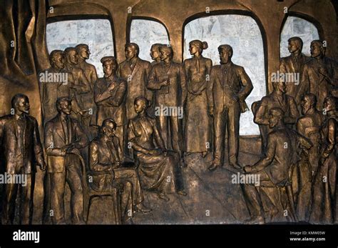 Mensheviks 1917 hi-res stock photography and images - Alamy