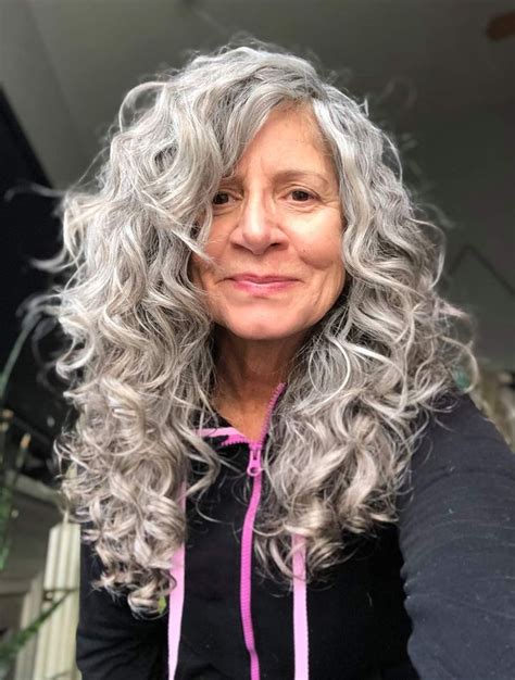 Pin By Lisa Degraba On Gorgeous Gray White Hair Beauty Grey Curly Hair Long Gray Hair