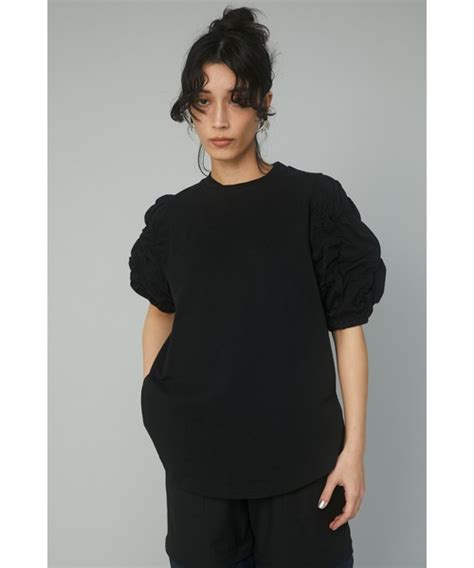 Herincye（ヘリンドットサイ）の「shirring Volume Sleeve Tee ｼｬｰﾘﾝｸﾞ ﾎﾞﾘｭｰﾑ ｽﾘｰﾌﾞ