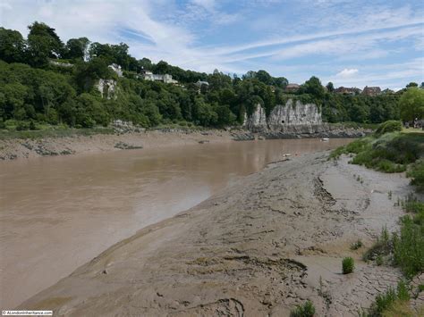A walking guide for the famous chepstow road london w2 24