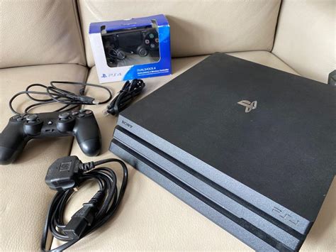 PS4 Pro 1TB CUH 7106B B01 電子遊戲 電子遊戲機 PlayStation Carousell