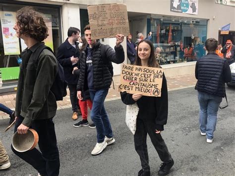 Cholet Manifestation du 1er Mai Je ne mattendais pas à une