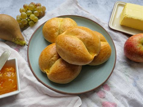 Recipe For Weggli Bread Rolls From Switzerland Newly Swissed Online