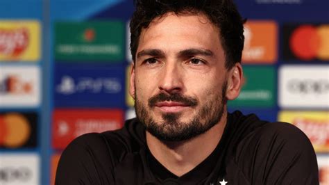 Champions League In Paris Hummels L Sst Seine Bvb Zukunft Weiter Offen