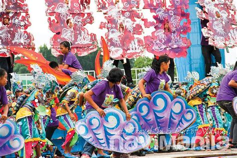 A colorful celebration of Pintados-Kasadyaan Festival 2013