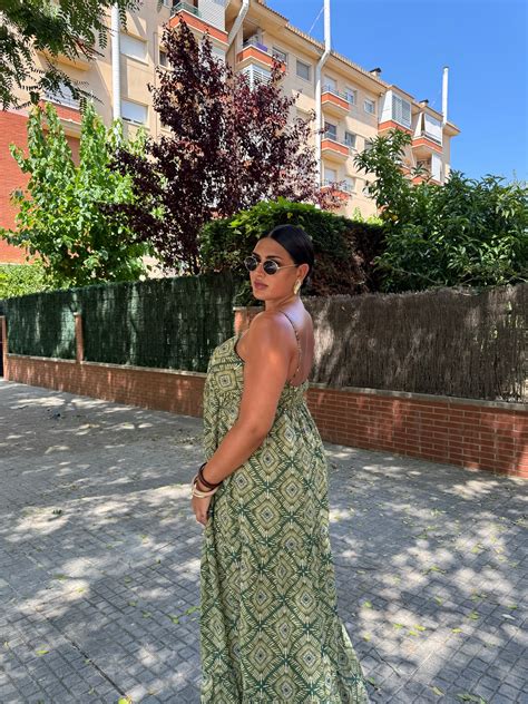 Irena Drezi | Espresso martini ☕️ @prettylittlething #ad | Instagram